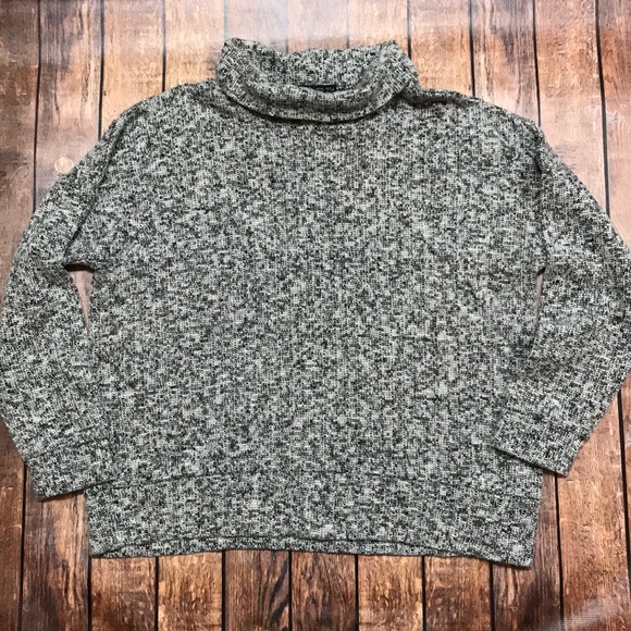 Forever 21 Sweaters - Forever 21 Plus Size Turtleneck Sweater